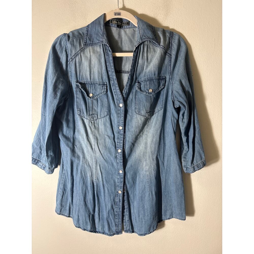 Love Tree Women's Light Blue Denim Button-Front Shirt